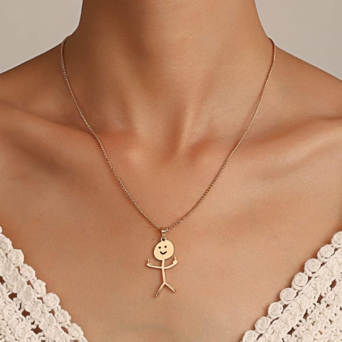 Collier Best Friends pour 2 bff en or porté par une femme