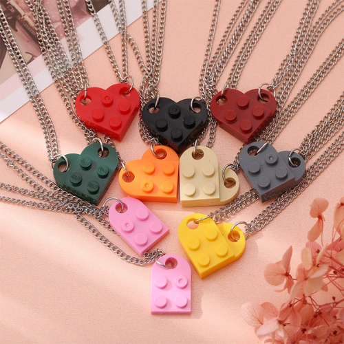 collier-coeur-brique-lego