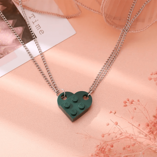 collier-coeur-brique-vert