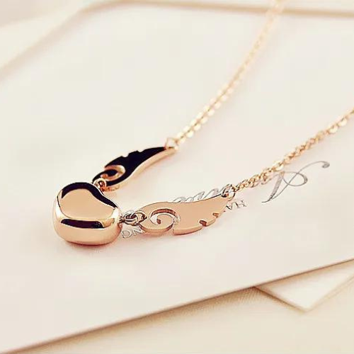 collier-de-l'amitié-pour-3-coeur-ailé-couleur-rose-gold