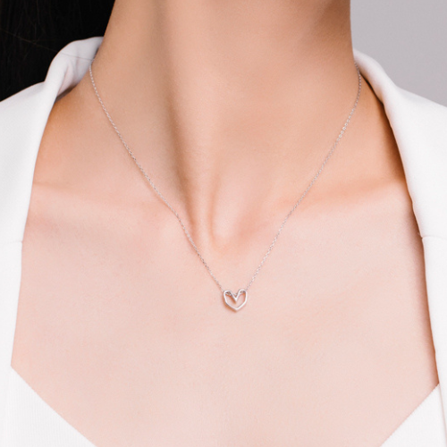 collier-en-coeur-femme