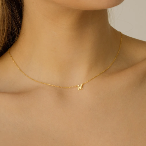 collier-personnalisé-M-or